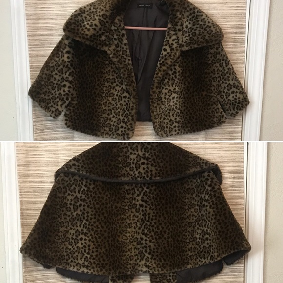 SOLD: VINTAGE fully-lined faux fur cape/shrug - Picture 2 of 4